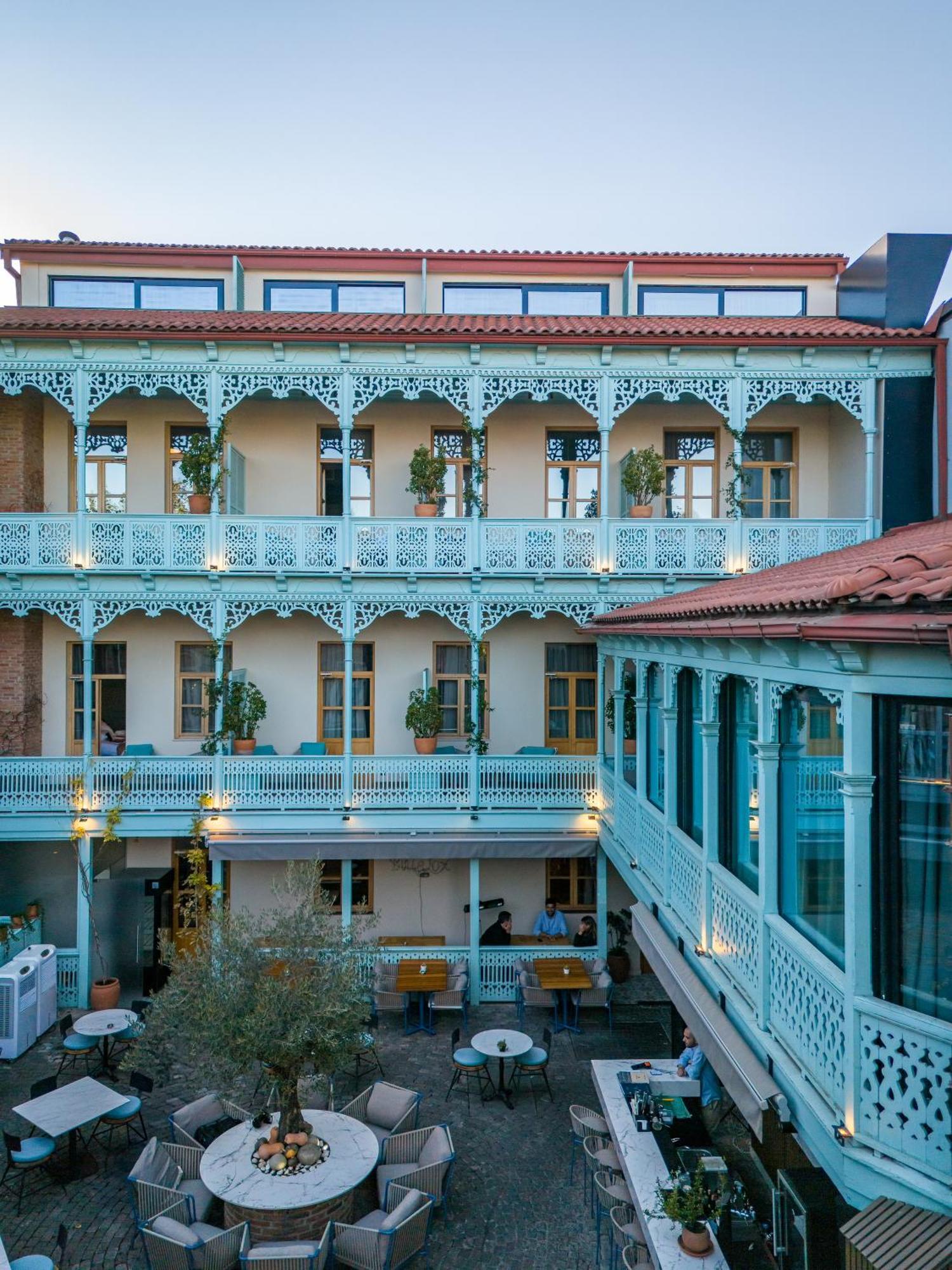The Blue Fox Hotel Тбилиси Экстерьер фото