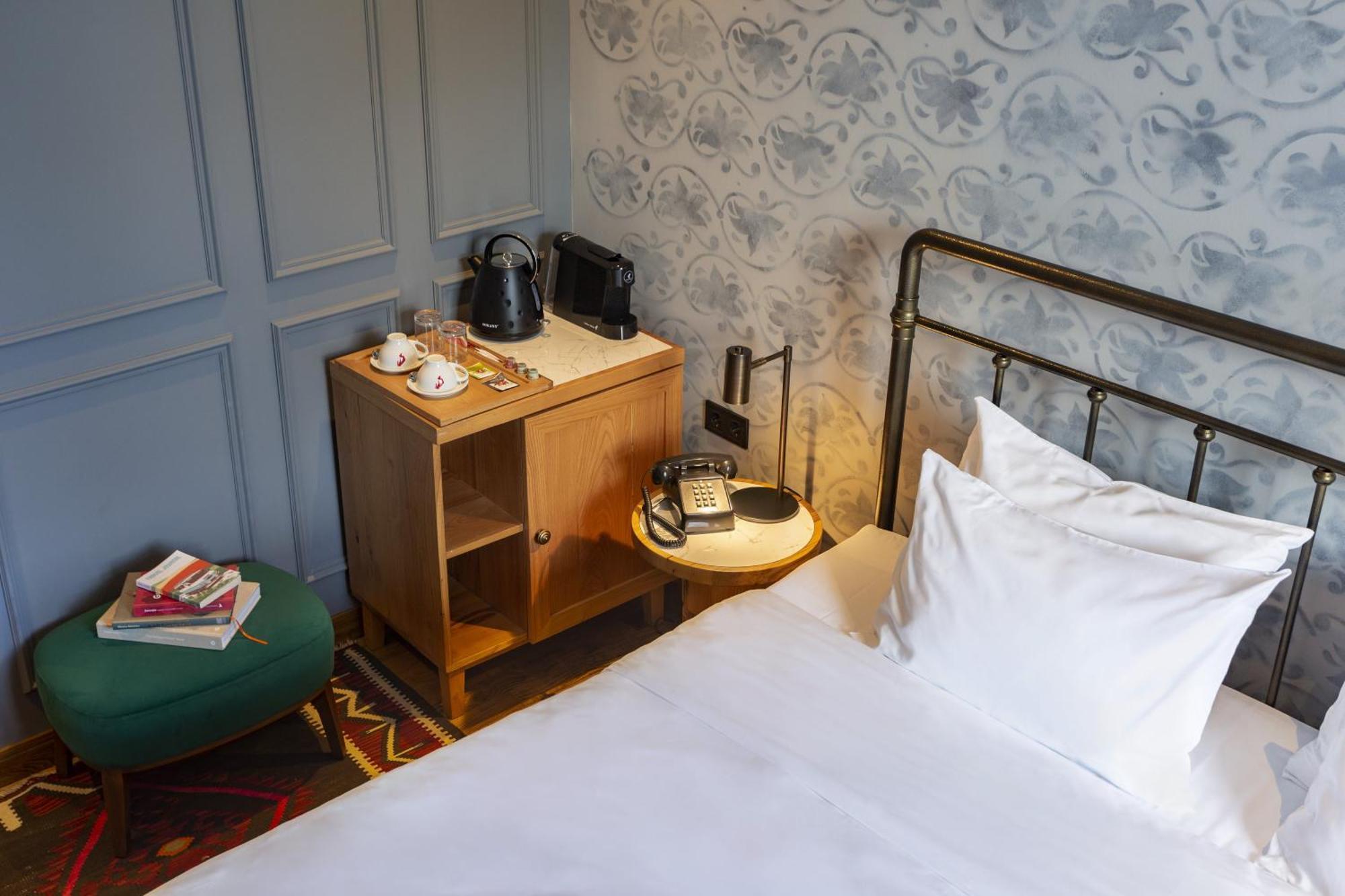 The Blue Fox Hotel Тбилиси Экстерьер фото